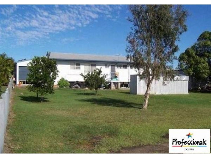 26 Thomas Street, Bowen QLD 4805
