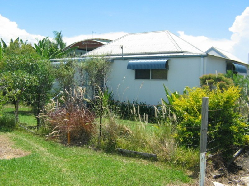 74 Dalrymple Street, Bowen QLD 4805