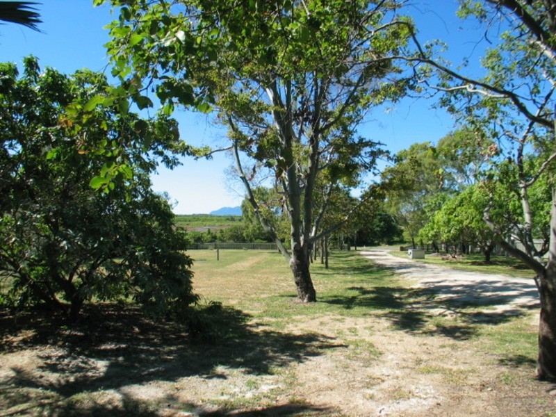 21 Queens Road, Bowen QLD 4805