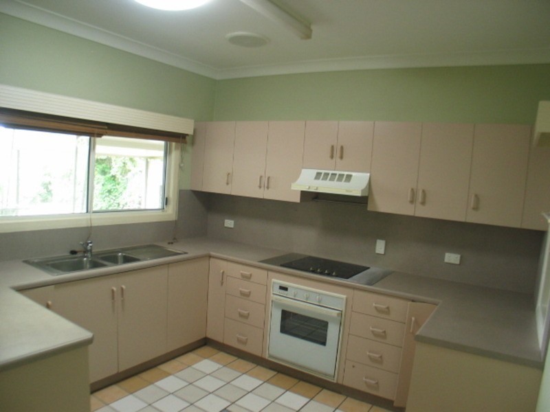 137 Herbert Street, Bowen QLD 4805