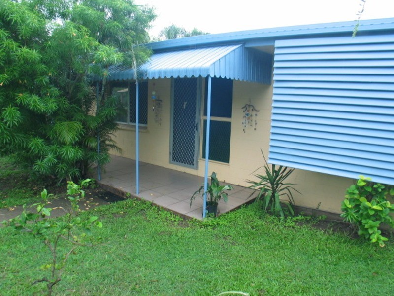22 Rosshall Street, Bowen QLD 4805