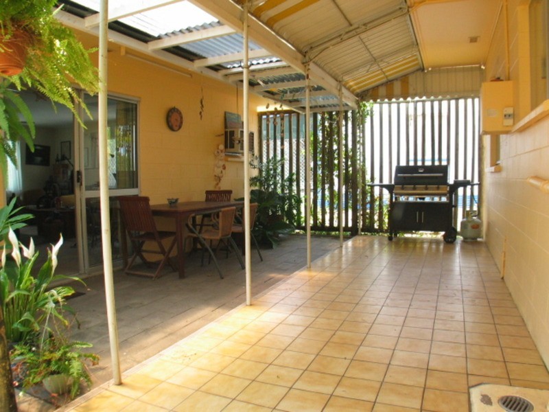 22 Rosshall Street, Bowen QLD 4805