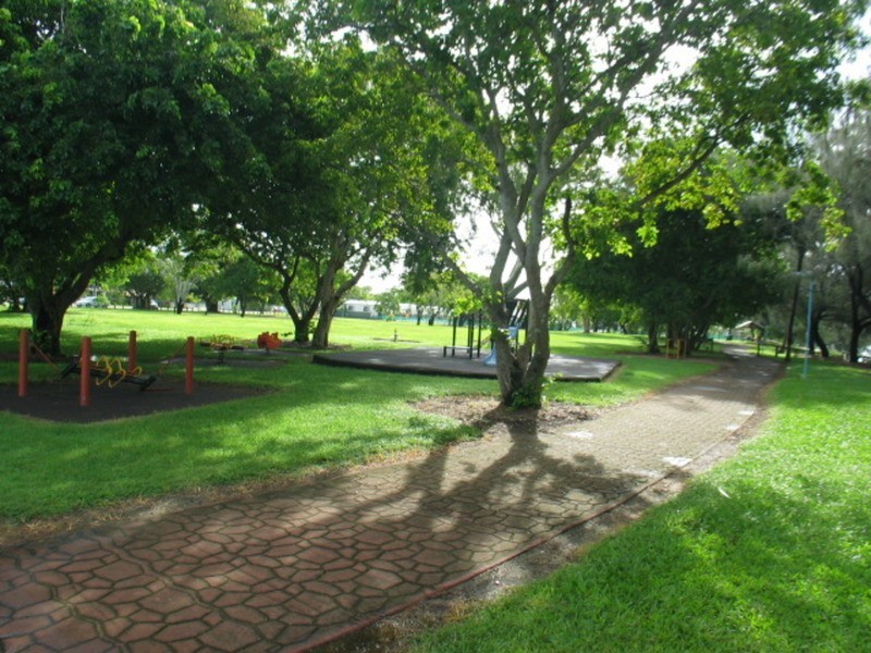 73 Horseshoe Bay Road, Bowen QLD 4805