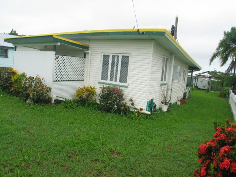 106 Gregory Street, Bowen QLD 4805