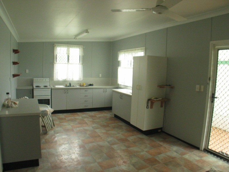 106 Gregory Street, Bowen QLD 4805