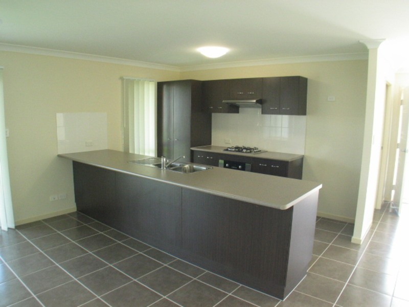 4 Seacove Crescent, Bowen QLD 4805