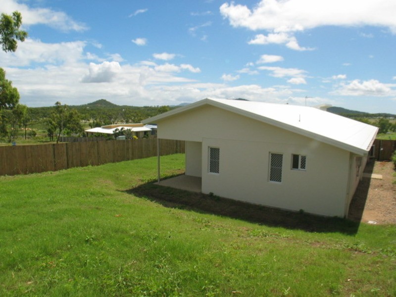 4 Seacove Crescent, Bowen QLD 4805