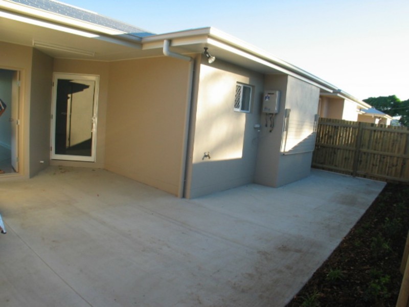 2/22 Tracey Street, Bowen QLD 4805