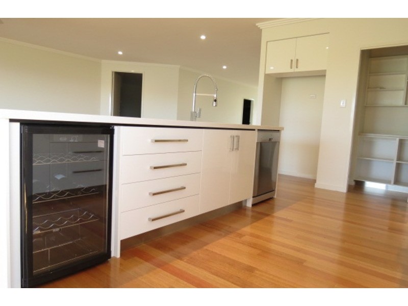 40 Scenic Drive, Bowen QLD 4805