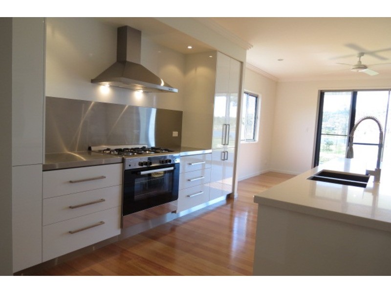 40 Scenic Drive, Bowen QLD 4805