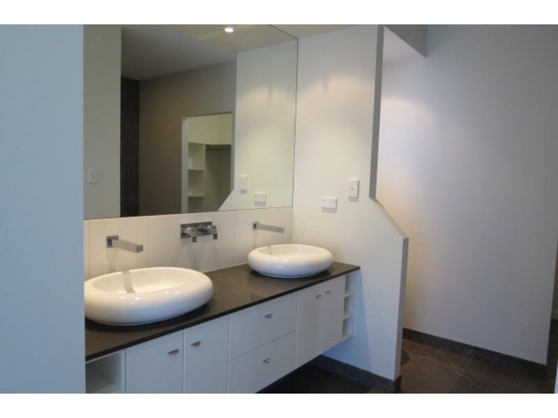 40 Scenic Drive, Bowen QLD 4805