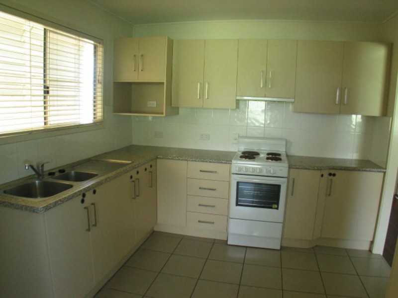 21 West Street, Bowen QLD 4805
