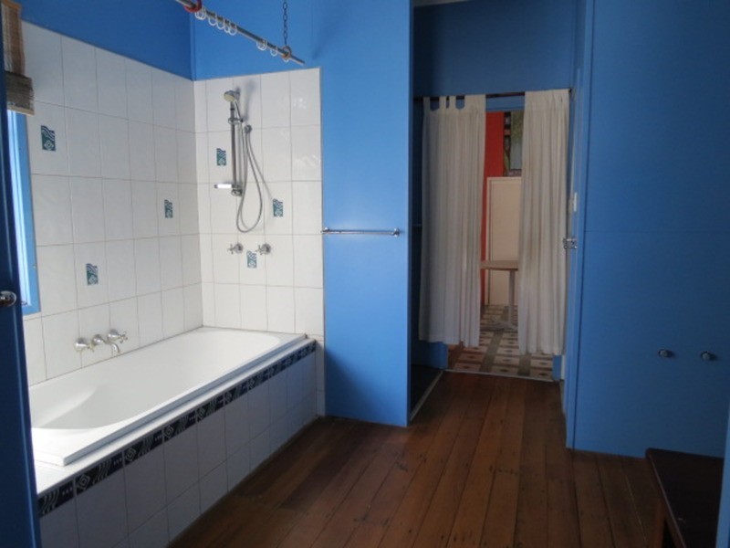 68 Tracey Street, Bowen QLD 4805