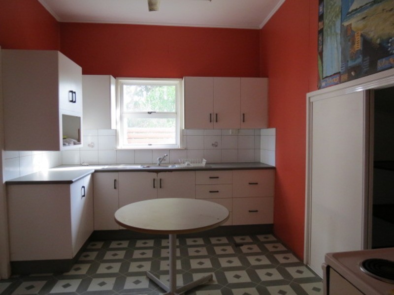 68 Tracey Street, Bowen QLD 4805