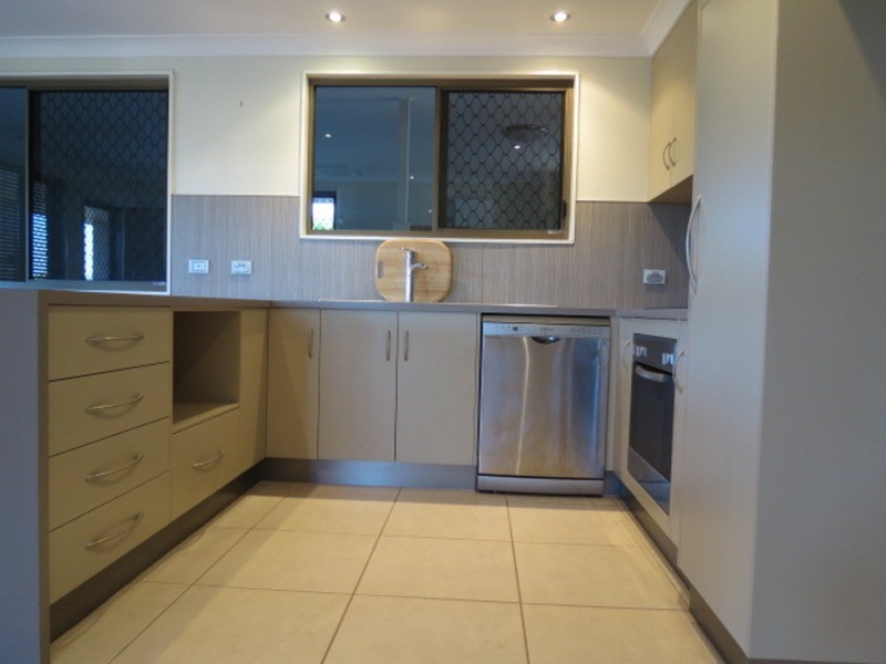 64 Gordon Street, Bowen QLD 4805