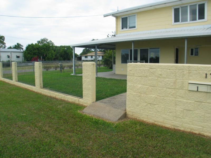 Flat 1/17 Leichhardt Street, Bowen QLD 4805