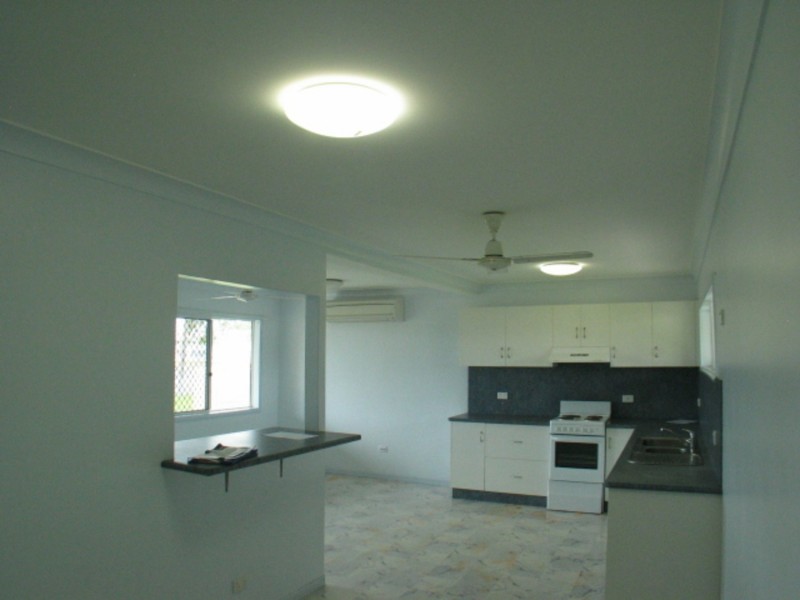Flat 1/17 Leichhardt Street, Bowen QLD 4805