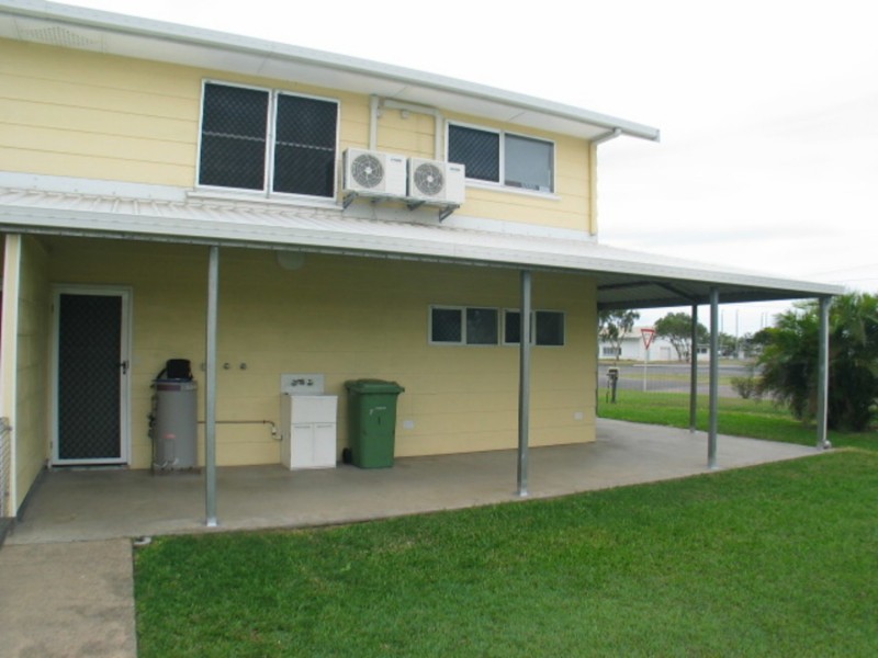 Flat 1/17 Leichhardt Street, Bowen QLD 4805