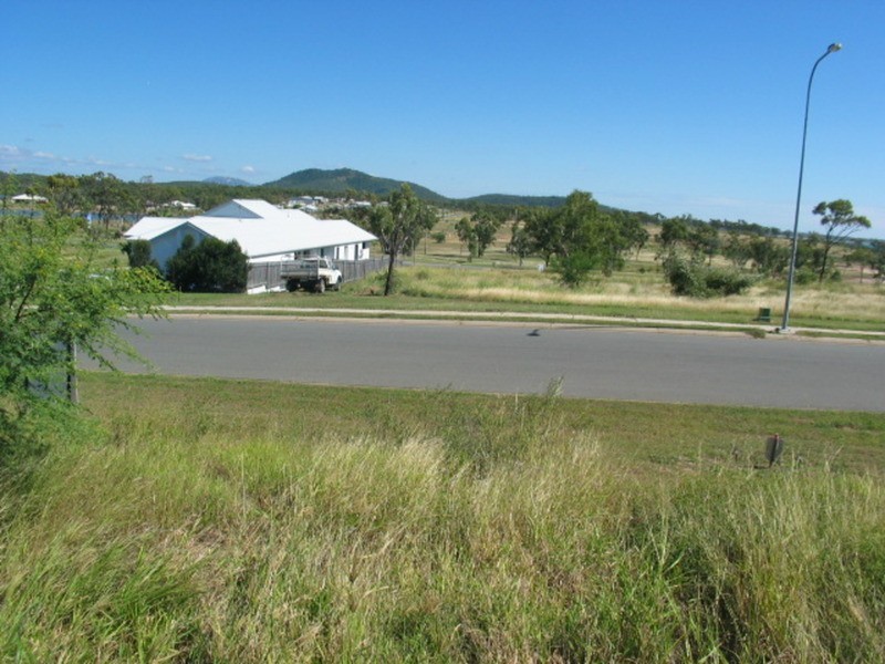 4  Sunshine  Court, Bowen QLD 4805