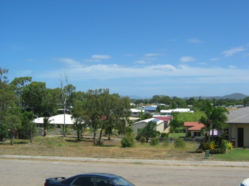 6 Craigie Court, Bowen QLD 4805