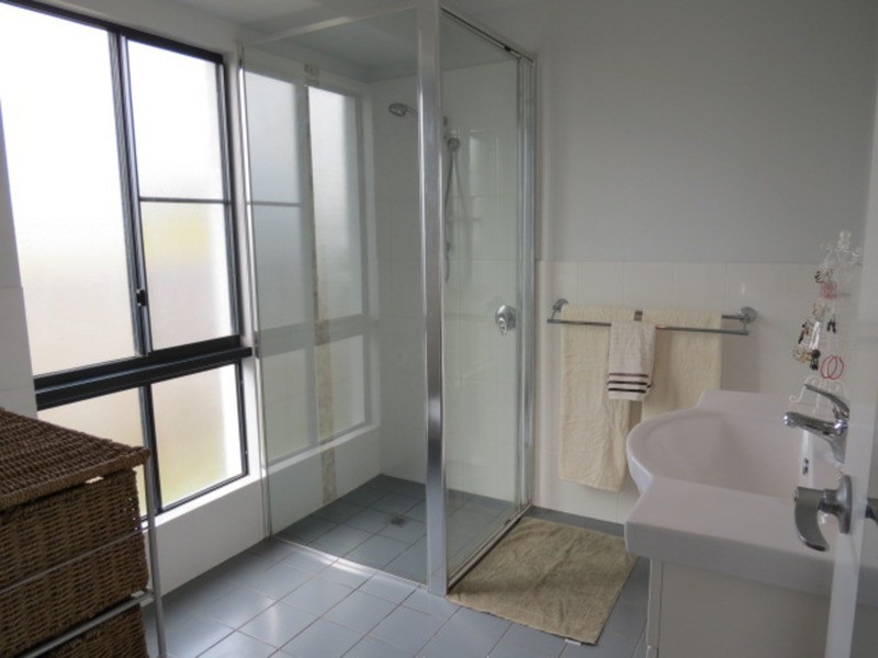 5 Fairway Drive, Bowen QLD 4805