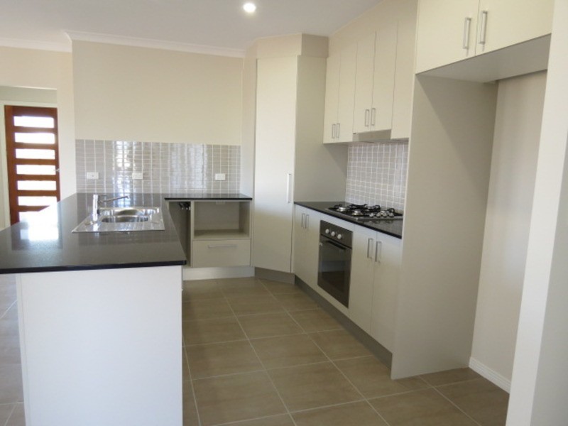 1/16 Lime Tree Court, Bowen QLD 4805