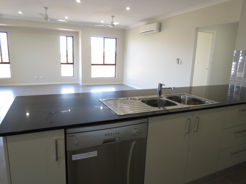 1/16 Lime Tree Court, Bowen QLD 4805