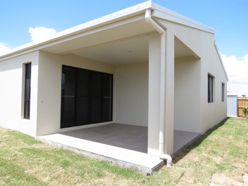 1/16 Lime Tree Court, Bowen QLD 4805