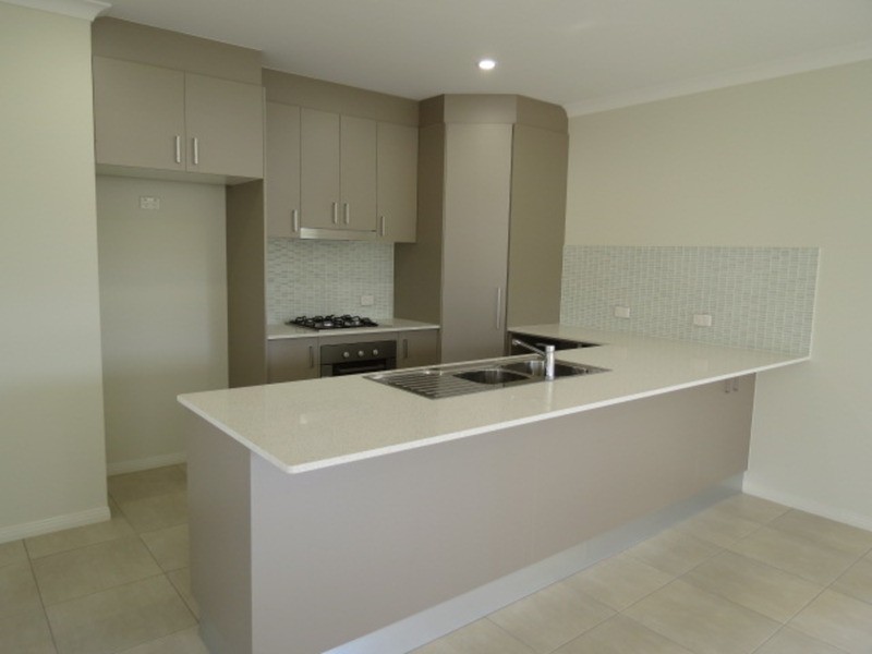 2/16 Lime Tree Court, Bowen QLD 4805