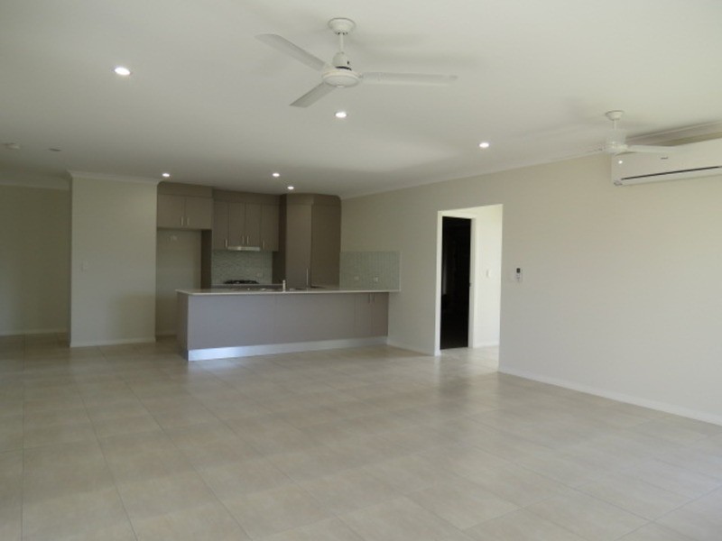 2/16 Lime Tree Court, Bowen QLD 4805