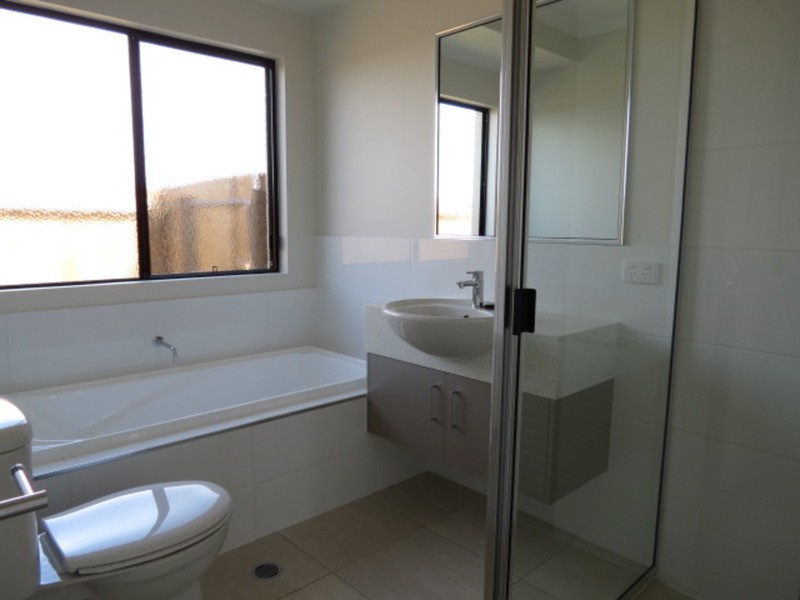 2/16 Lime Tree Court, Bowen QLD 4805