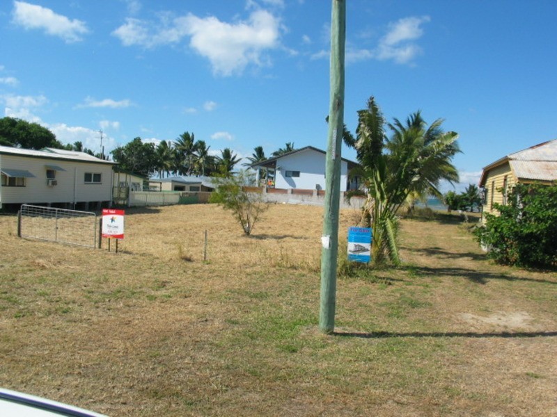 21 Thomas Street, Bowen QLD 4805