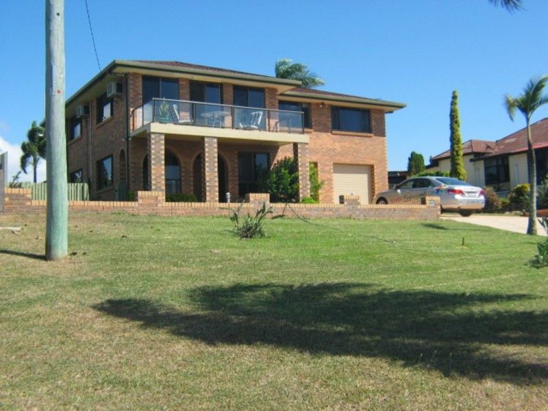27 Mitchell Street, Bowen QLD 4805