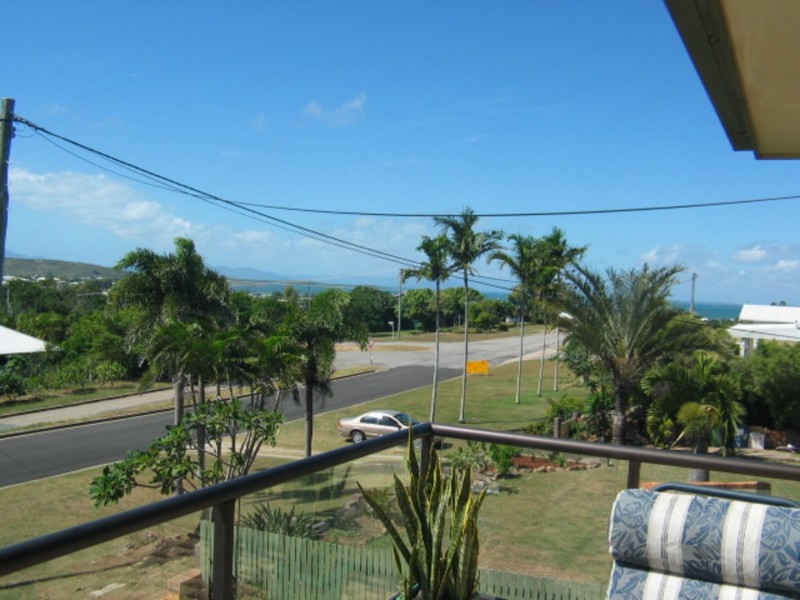 27 Mitchell Street, Bowen QLD 4805