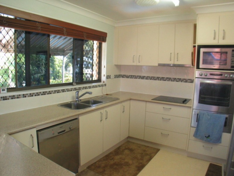 27 Mitchell Street, Bowen QLD 4805