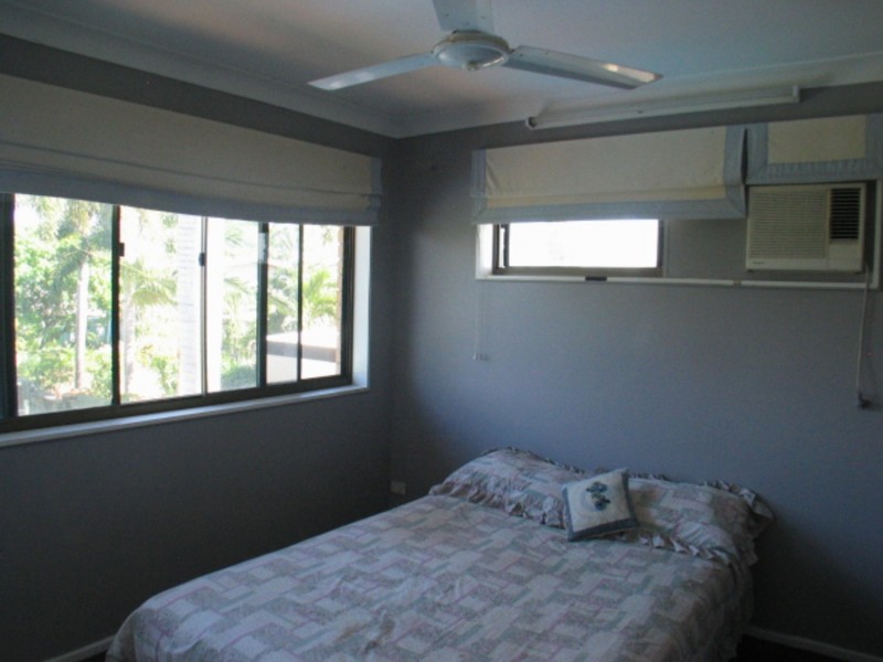 27 Mitchell Street, Bowen QLD 4805