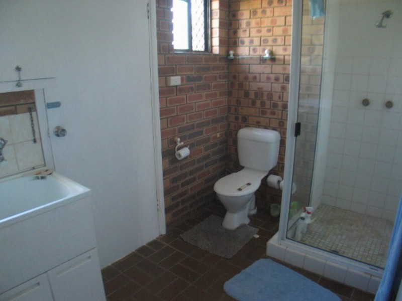 27 Mitchell Street, Bowen QLD 4805