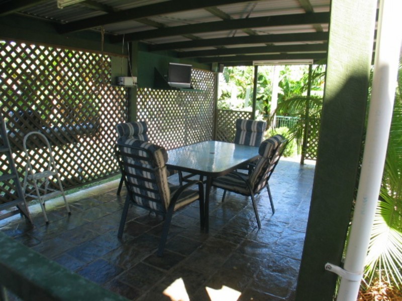 27 Mitchell Street, Bowen QLD 4805