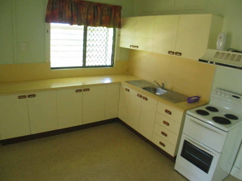 5 Hay  Street, Bowen QLD 4805