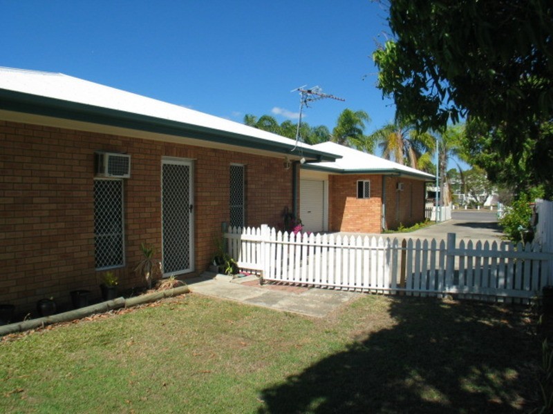 2/30 Sinclair Street, Bowen QLD 4805