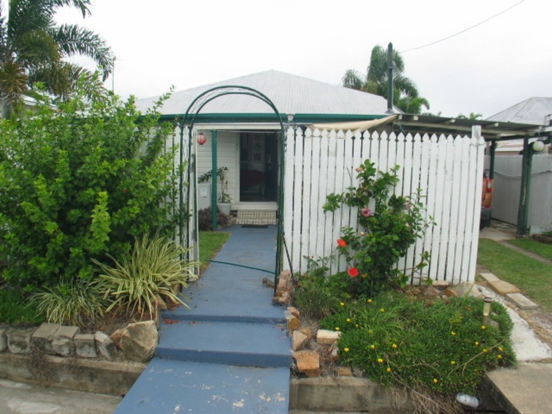 11 Leichhardt Lane, Bowen QLD 4805