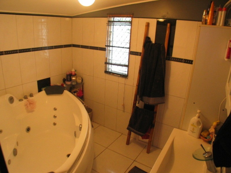 11 Leichhardt Lane, Bowen QLD 4805