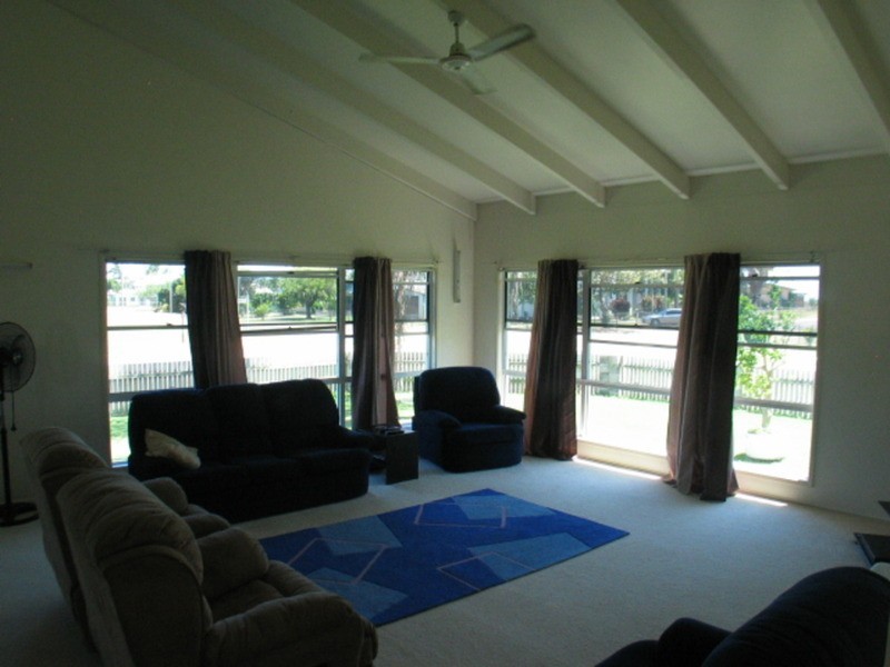 41 Whitsunday Street, Bowen QLD 4805