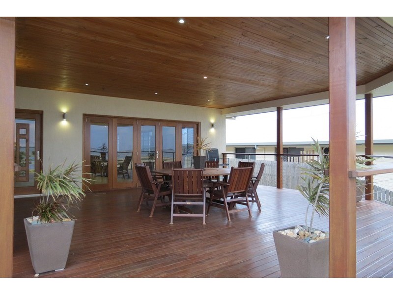 9 Bayside Court, Bowen QLD 4805