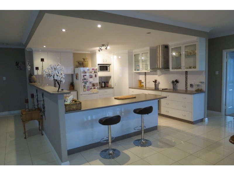 9 Bayside Court, Bowen QLD 4805