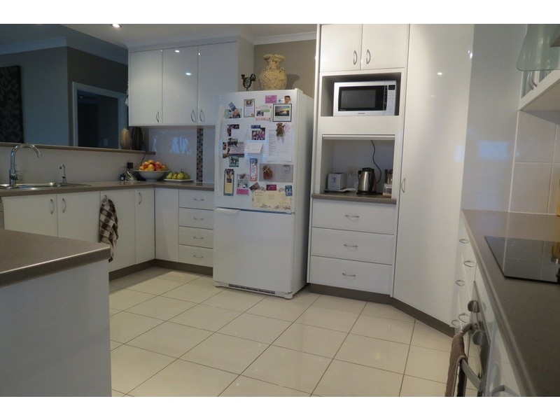 9 Bayside Court, Bowen QLD 4805