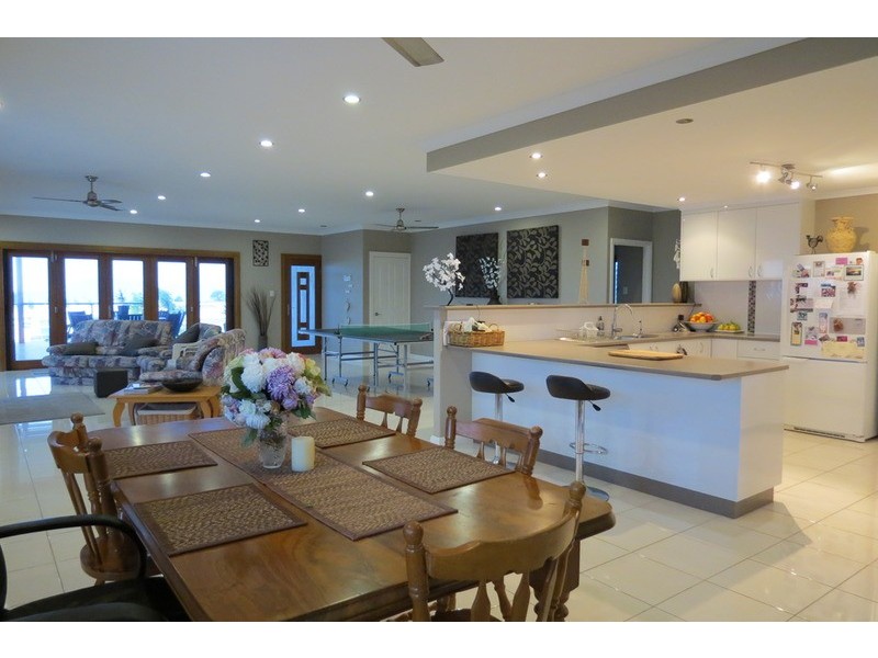 9 Bayside Court, Bowen QLD 4805