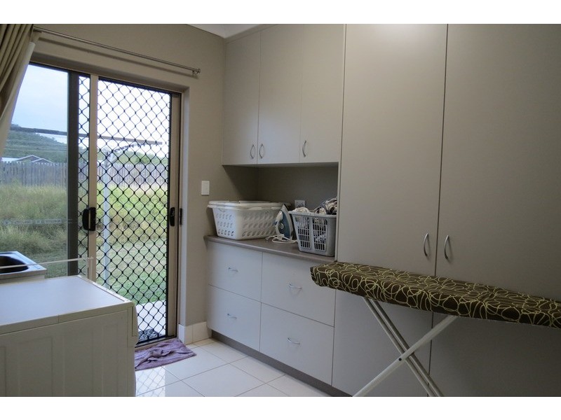 9 Bayside Court, Bowen QLD 4805