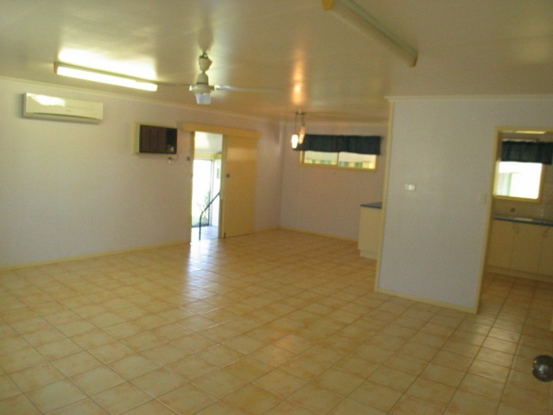 33 Marshall Street, Bowen QLD 4805
