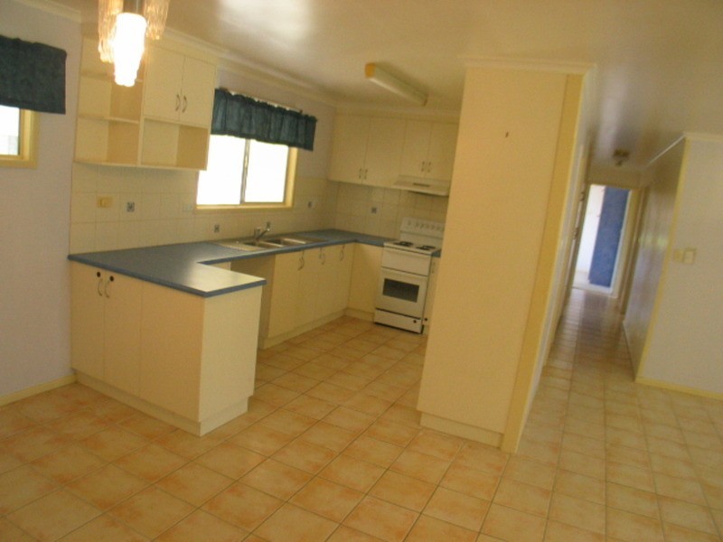33 Marshall Street, Bowen QLD 4805